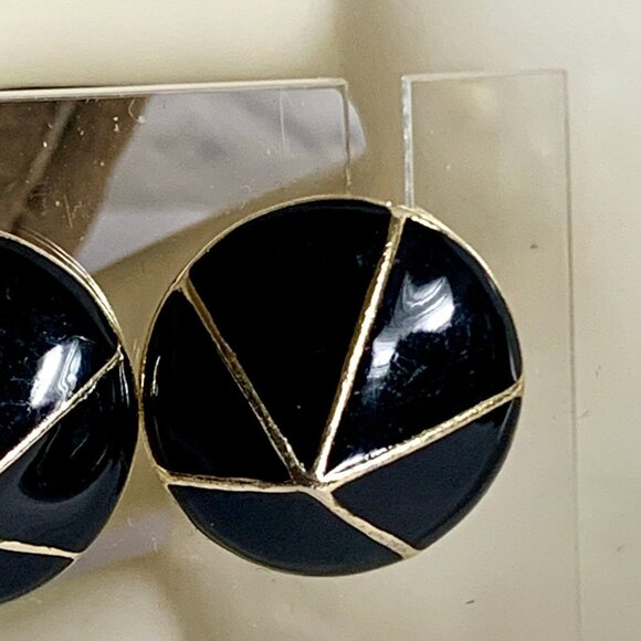 Vintage 80s Black Enamel Gold Tone Clip on Earrings - Picture 2 of 5
